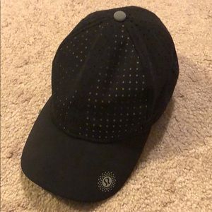 Lululemon hat